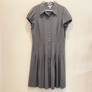 Pre-loved! DRESS BARN Gray Pleated Button Dress with Pleated Balloon Sleeves!